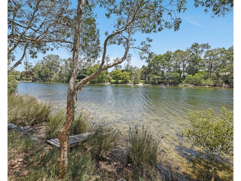 38 Prestwick Drive, Twin Waters QLD 4564