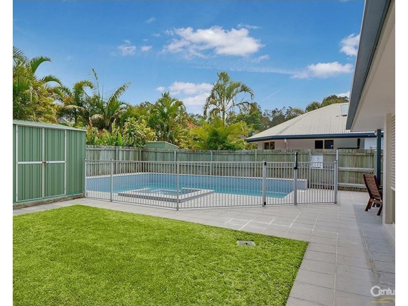 1 Portmarnock Court, Twin Waters QLD 4564