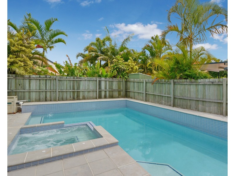 1 Portmarnock Court, Twin Waters QLD 4564