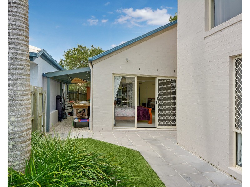 1 Portmarnock Court, Twin Waters QLD 4564