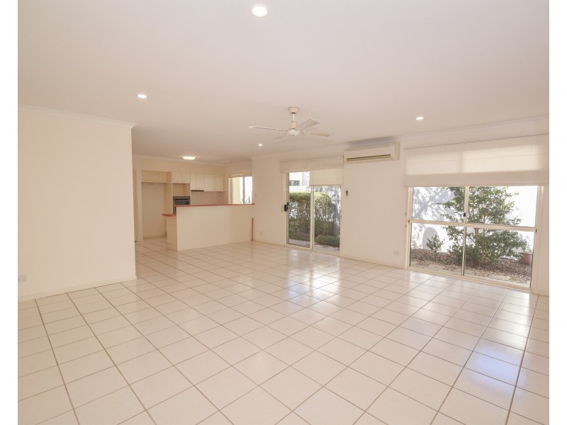 4 Glenwood Place, Twin Waters QLD 4564