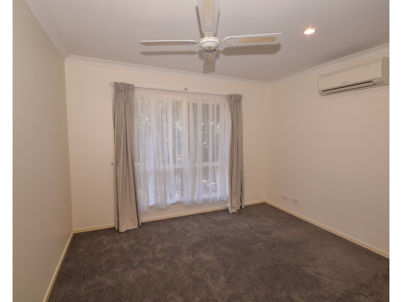 4 Glenwood Place, Twin Waters QLD 4564