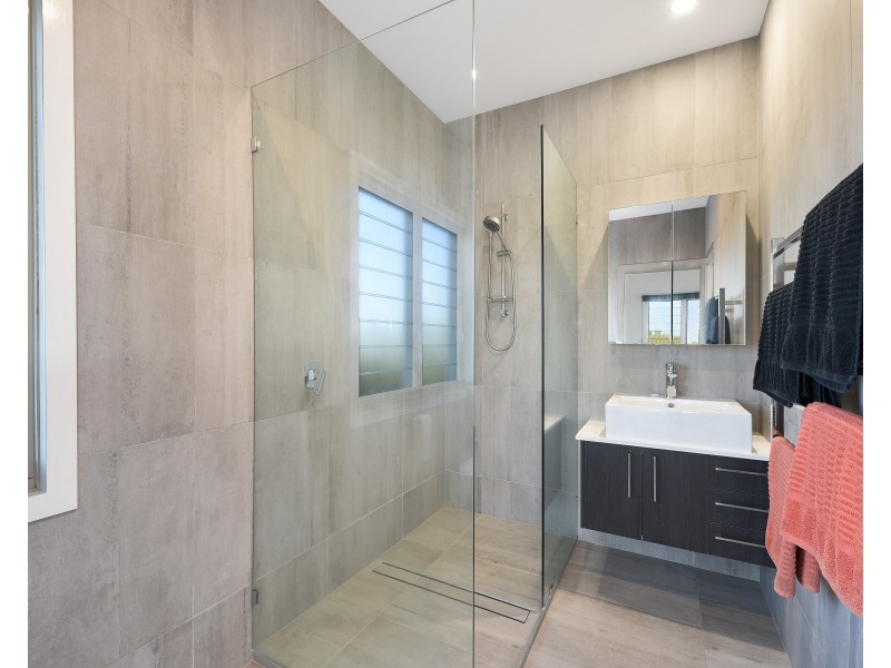14/80 North Shore Rd, Twin Waters QLD 4564
