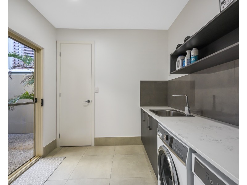 14/80 North Shore Rd, Twin Waters QLD 4564