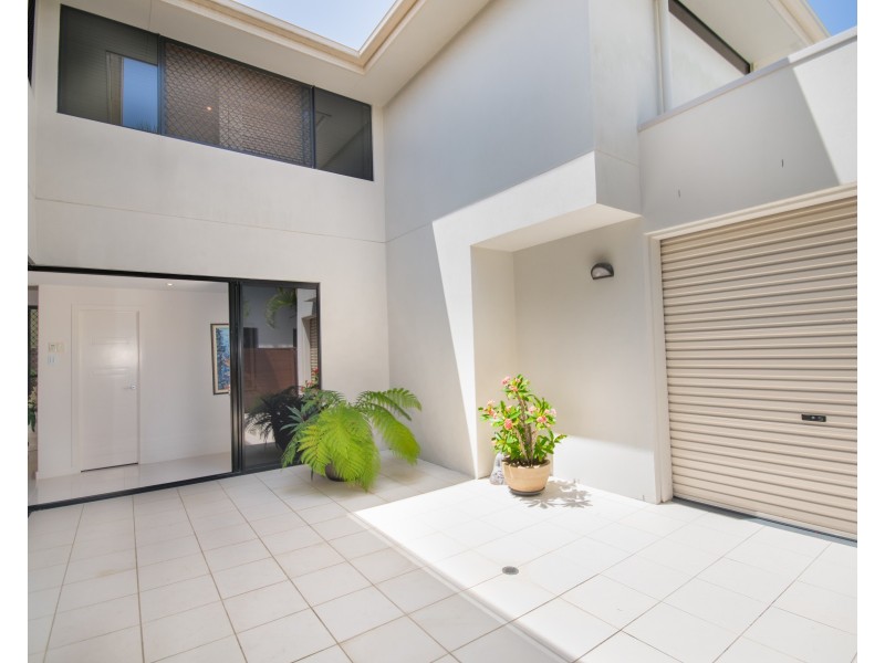 69 Baywater Drive, Twin Waters QLD 4564