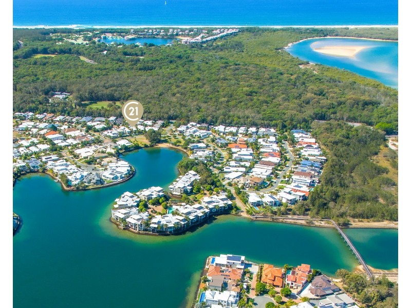 69 Baywater Drive, Twin Waters QLD 4564