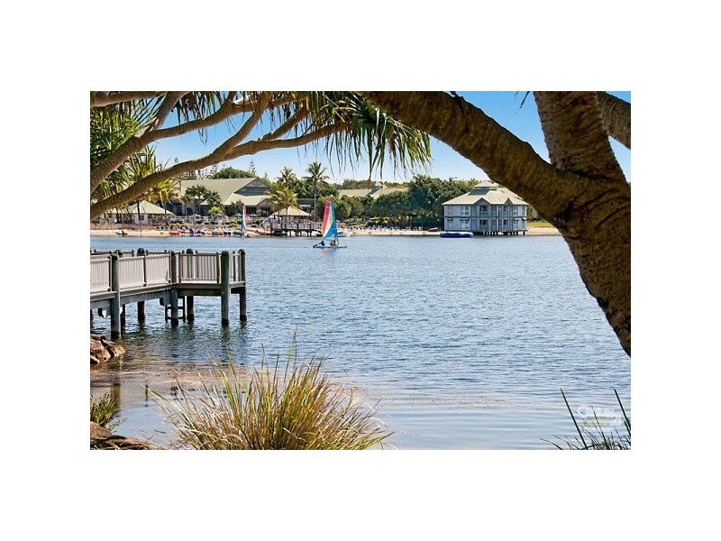 67/80 North Shore Road, Twin Waters QLD 4564