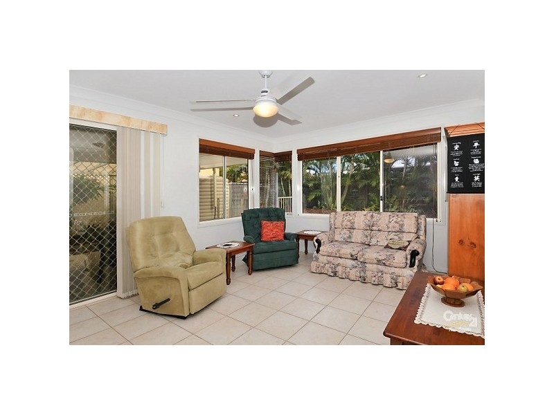 6 Watergum Pl, Twin Waters QLD 4564