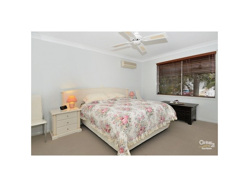 6 Watergum Pl, Twin Waters QLD 4564