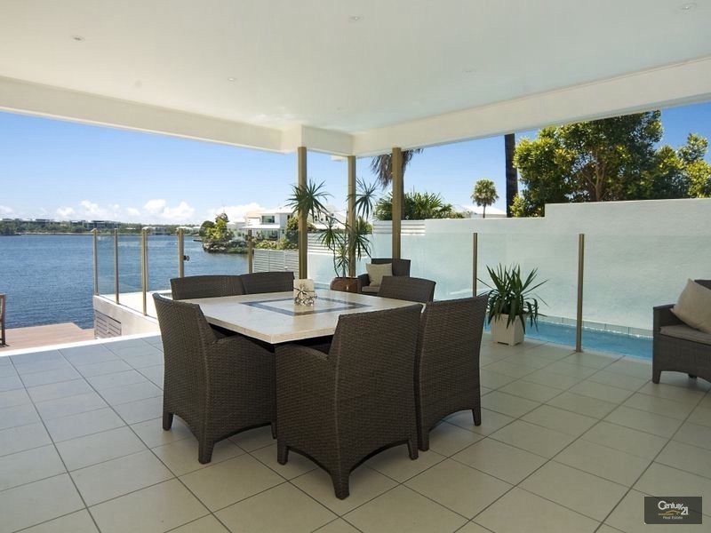 12 Staysail Place, Twin Waters QLD 4564