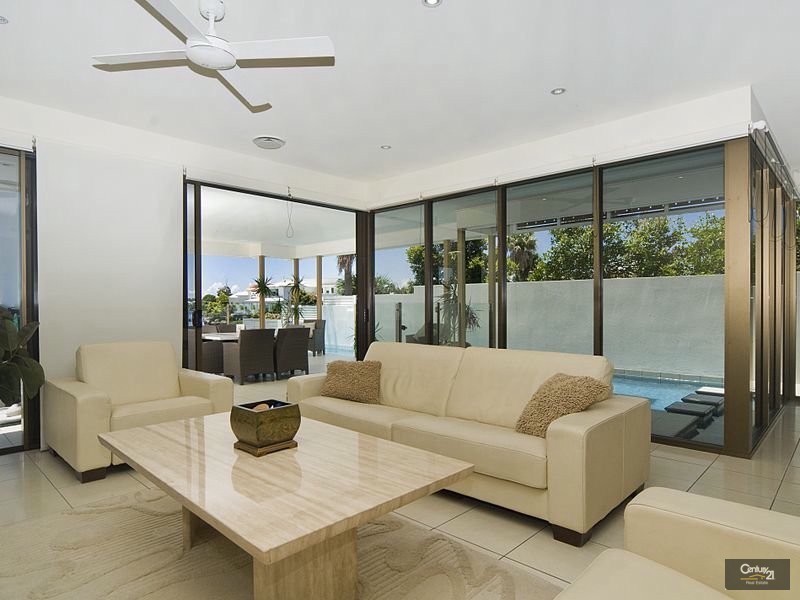 12 Staysail Place, Twin Waters QLD 4564