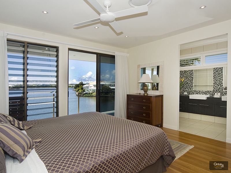 12 Staysail Place, Twin Waters QLD 4564
