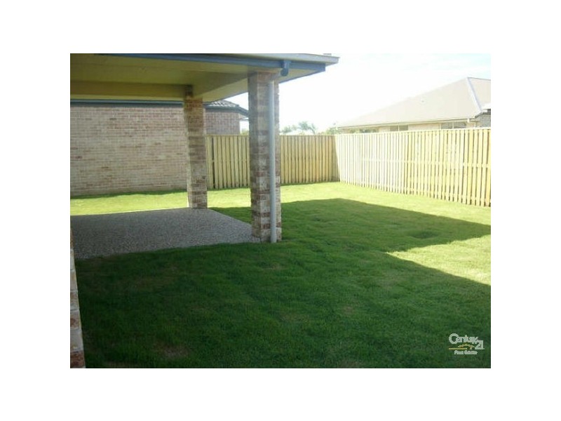 18 Whitsunday Drive, Pacific Paradise QLD 4564