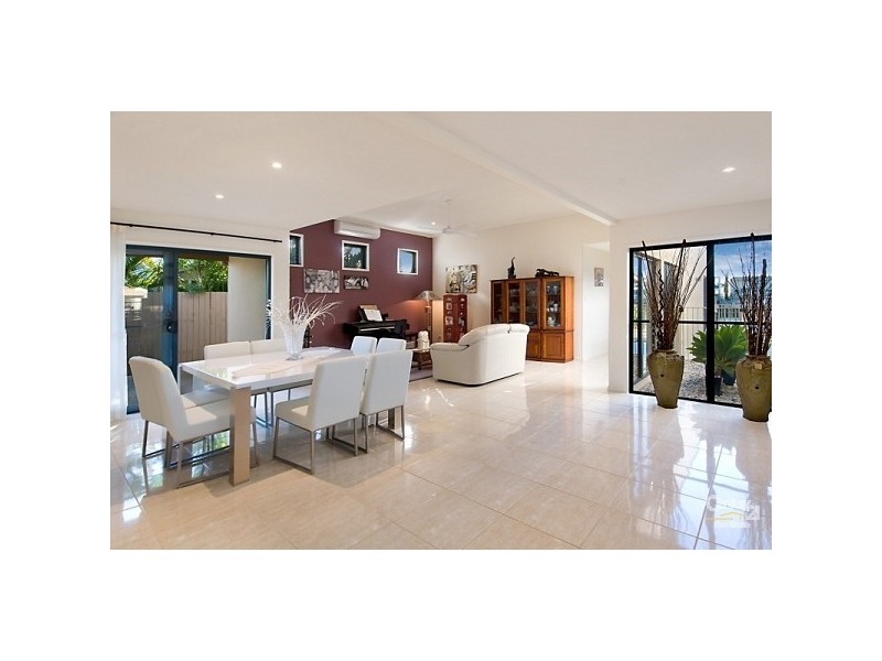 43 Baywater Drive, Twin Waters QLD 4564