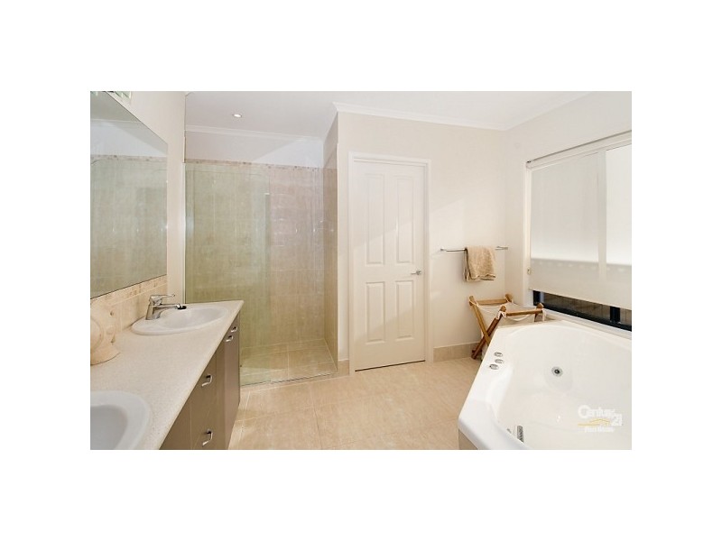 43 Baywater Drive, Twin Waters QLD 4564