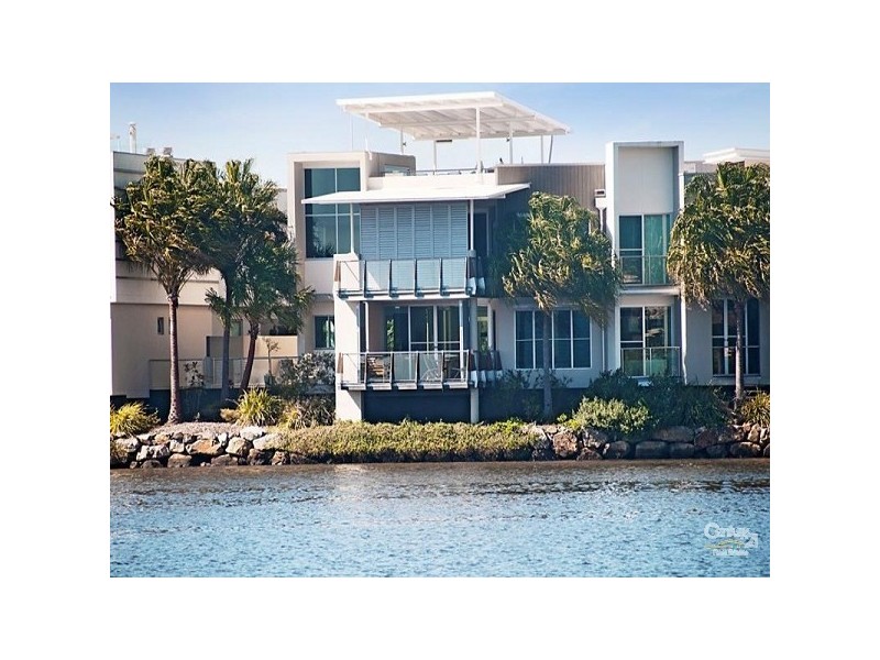 27/20 Anchorage Circuit, Twin Waters QLD 4564