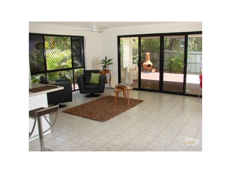 48 Wattlebird Dr, Twin Waters QLD 4564