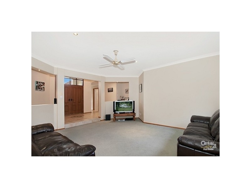 9 Mariner Place, Twin Waters QLD 4564