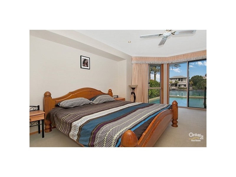 9 Mariner Place, Twin Waters QLD 4564