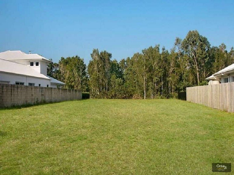 19 Hetherington Drive, Twin Waters QLD 4564