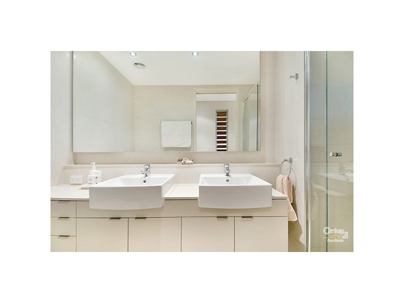 12/20 Anchorage Cct, Twin Waters QLD 4564