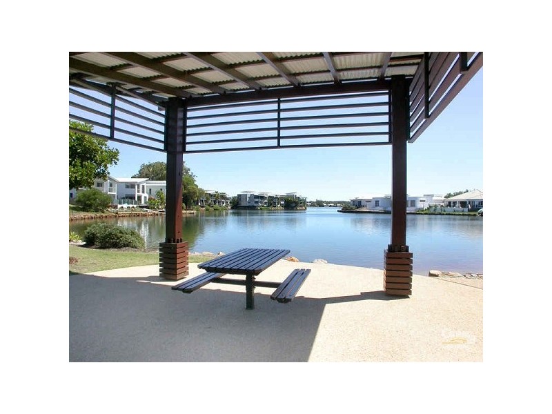 15 Anchorage Cct, Twin Waters QLD 4564