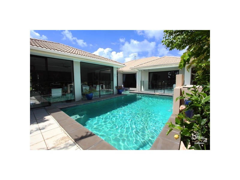 6 Waterfront Court, Twin Waters QLD 4564