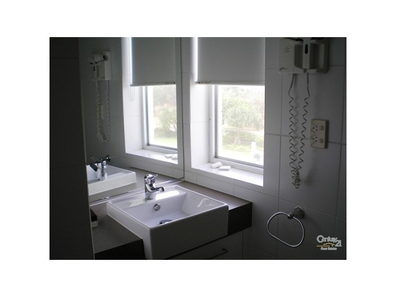 2206 Surfair David Low Way, Marcoola QLD 4564