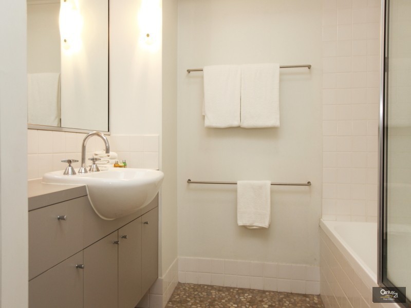 45/80 North Shore Road, Twin Waters QLD 4564