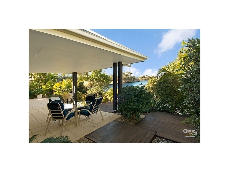 17 Nautilus Pl, Twin Waters QLD 4564