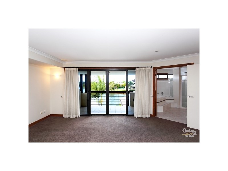 17 Nautilus Pl, Twin Waters QLD 4564