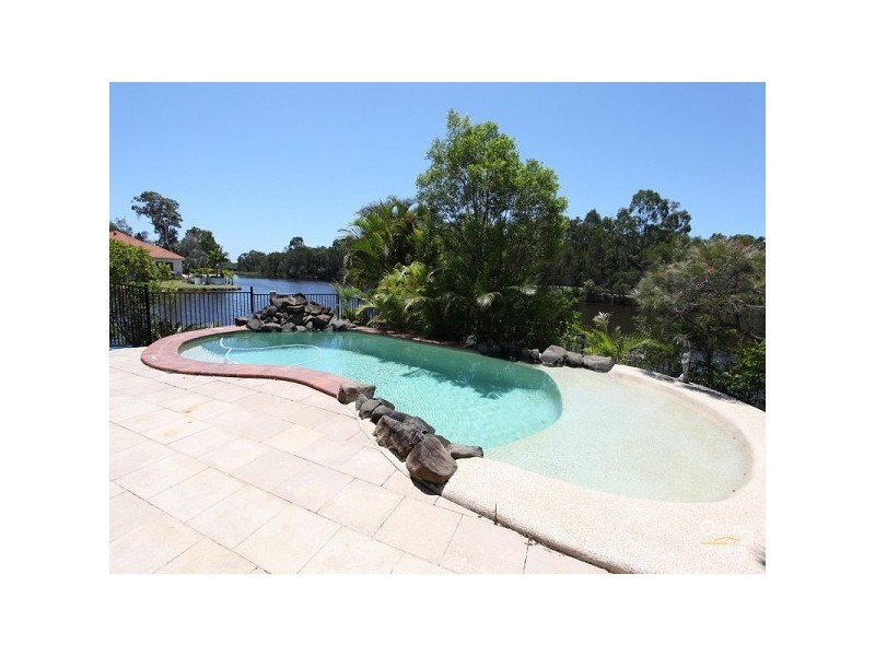 13 Glenwood Place, Twin Waters QLD 4564