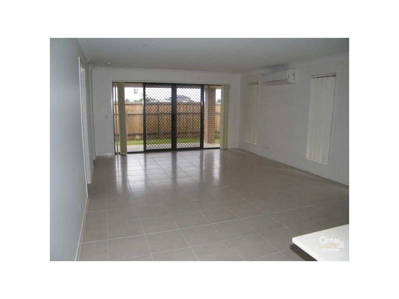 Pacific Pines QLD 4211