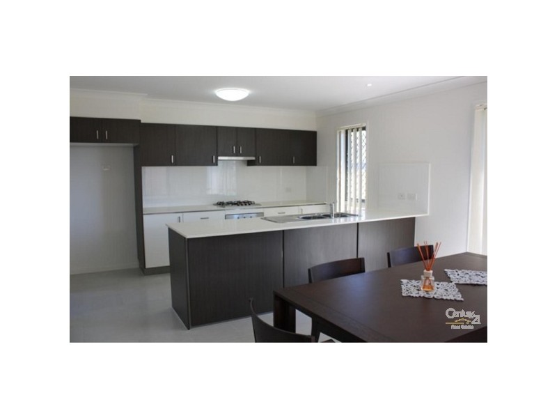 Pacific Pines QLD 4211