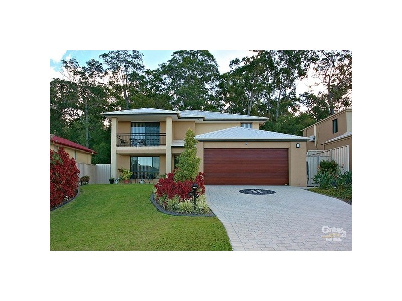 17 Caragh Crescent, Oxenford QLD 4210