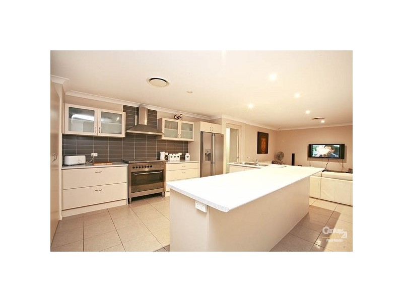 Pacific Pines QLD 4211