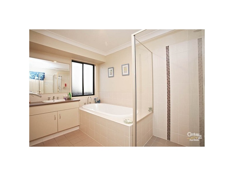 Pacific Pines QLD 4211
