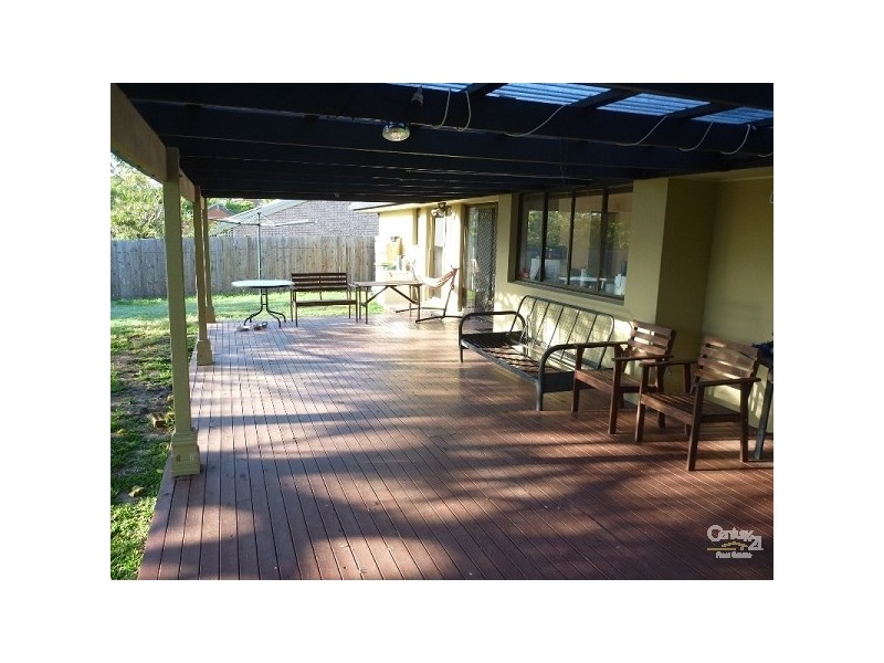 27 Jesmond Road, Helensvale QLD 4212