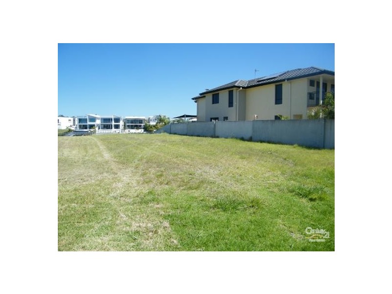 11 Coomera Court, Helensvale QLD 4212