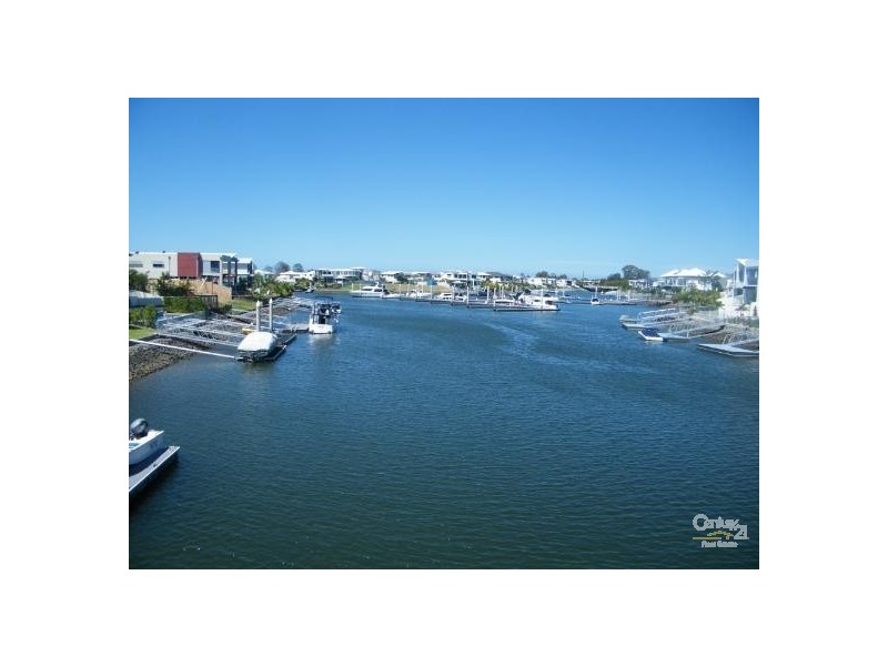 11 Coomera Court, Helensvale QLD 4212