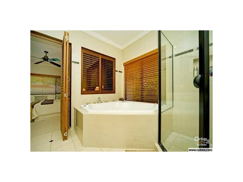 Monterey Keys QLD 4212