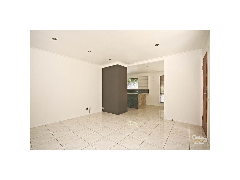 15 Dromana Crest, Helensvale QLD 4212