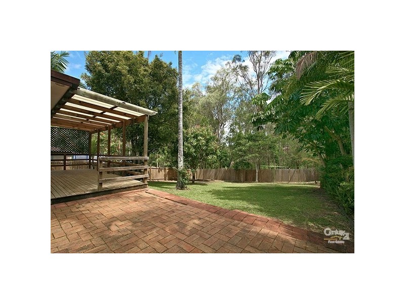 15 Dromana Crest, Helensvale QLD 4212