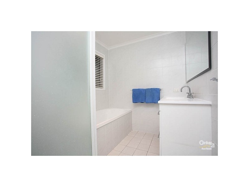 23 Tamworth Drive, Helensvale QLD 4212