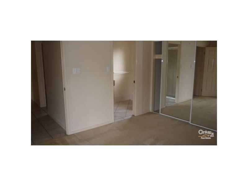 Pacific Pines QLD 4211