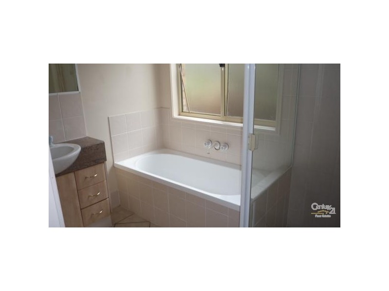 Pacific Pines QLD 4211