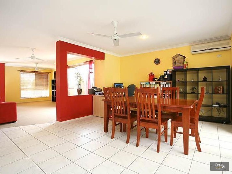 Pacific Pines QLD 4211