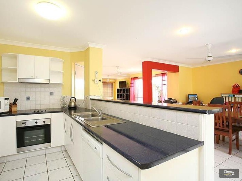 Pacific Pines QLD 4211