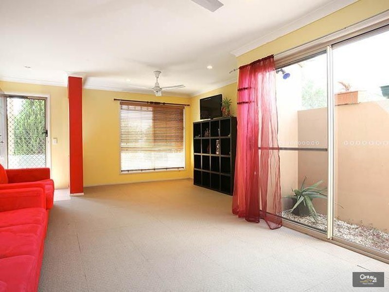 Pacific Pines QLD 4211