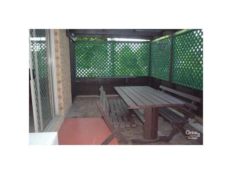 2/26 Kangaroo Ave, Coombabah QLD 4216